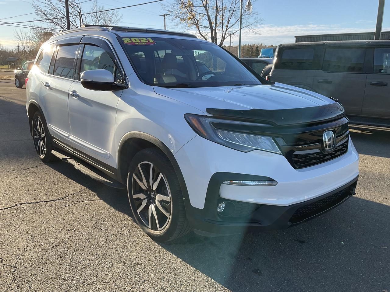 2021 Honda Pilot Touring Photo2