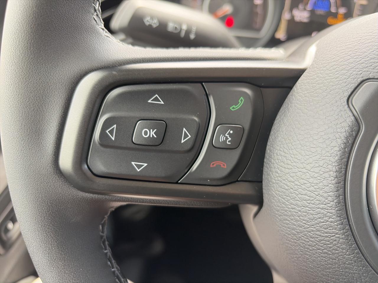 14111038.820360948