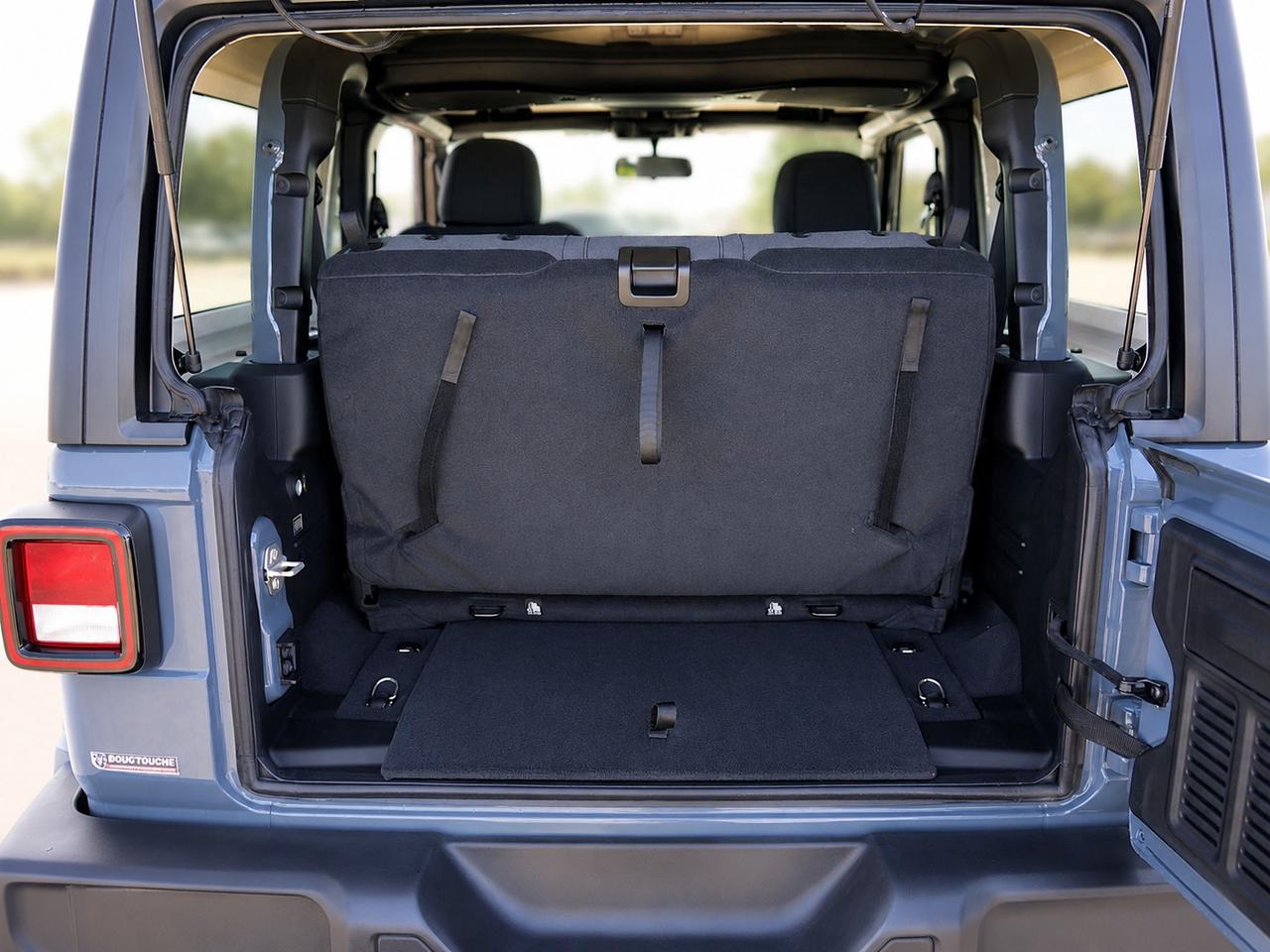 2026 Jeep Wrangler SPORT 2DR | 6-SPD | Hardtop | 12 " TOUCHSCREEN Photo