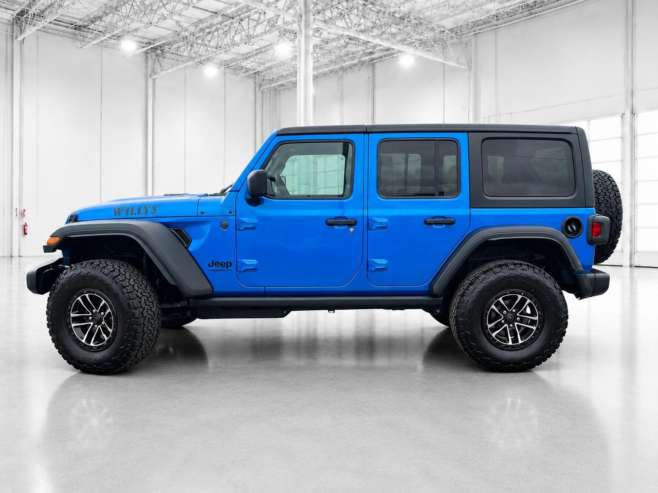 2026 Jeep Wrangler WILLYS 4DOOR | 35" Wheels | Hardtop | Tech & Conv Photo4