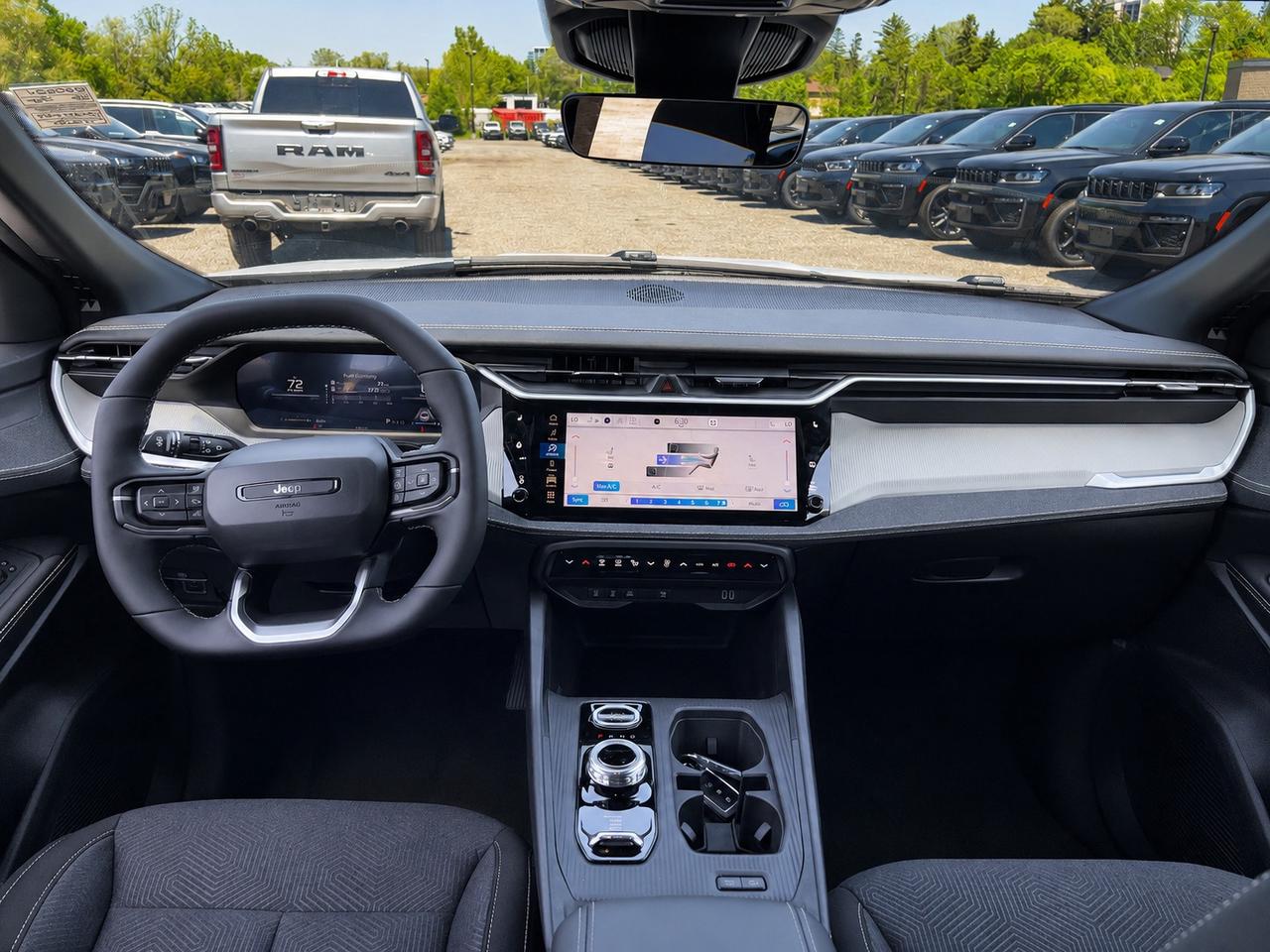 2026 Jeep Cherokee LAREDO | Turbo HYBRID | Heated Seats & Wheel Photo