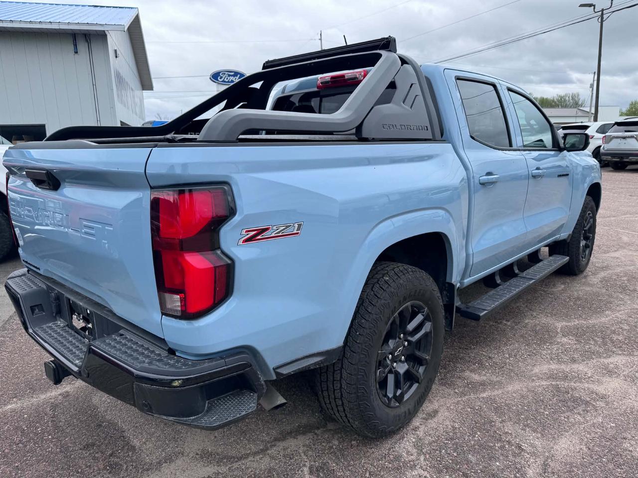 2025 Chevrolet Colorado 4WD Z71 Photo
