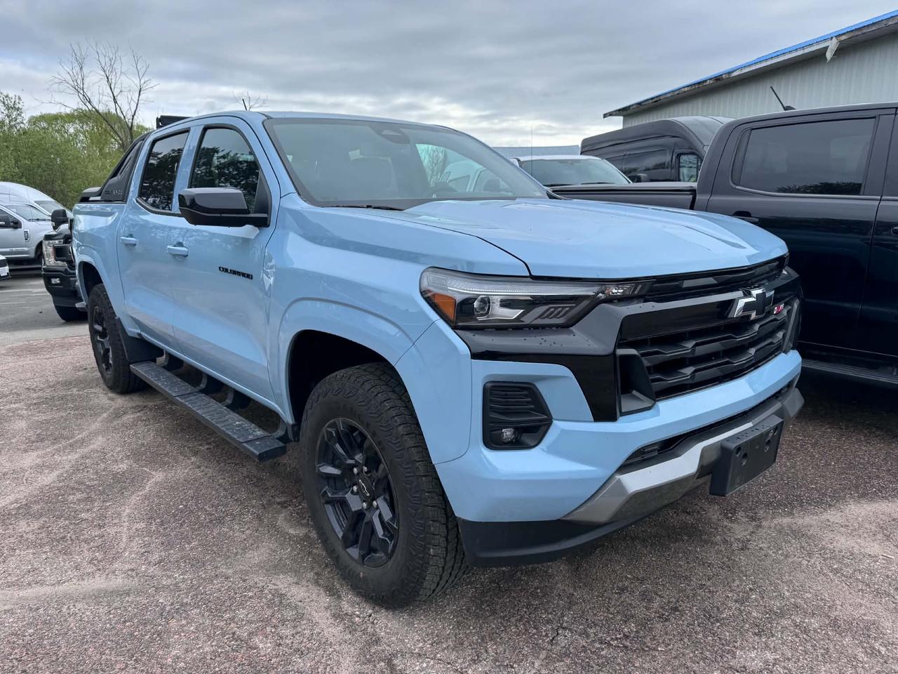 2025 Chevrolet Colorado 4WD Z71 Photo