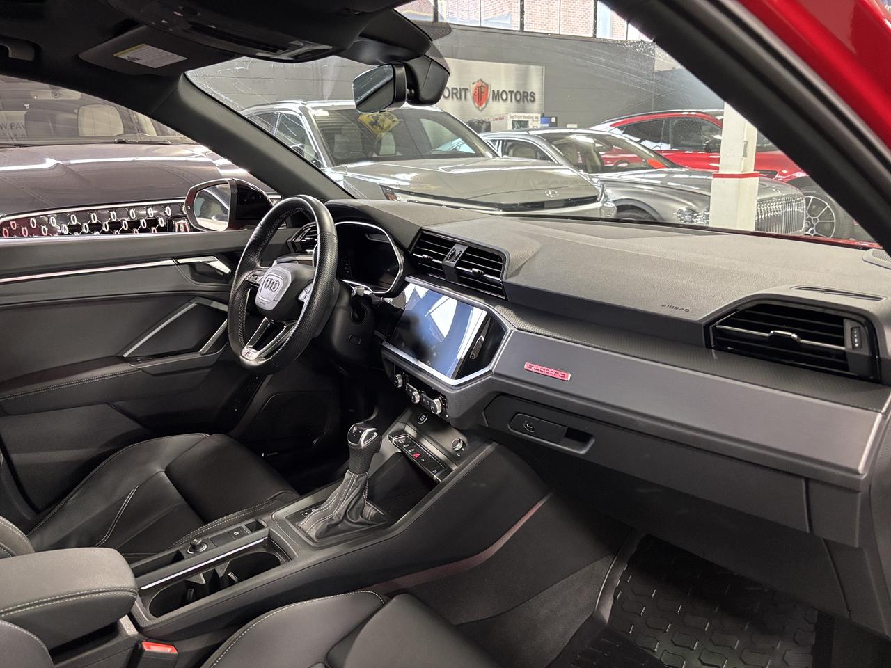 2022 Audi Q3 Technik|QUATTRO|S-LINE|NAV|SONOSAUDIO|AMBIENT|PANO Photo