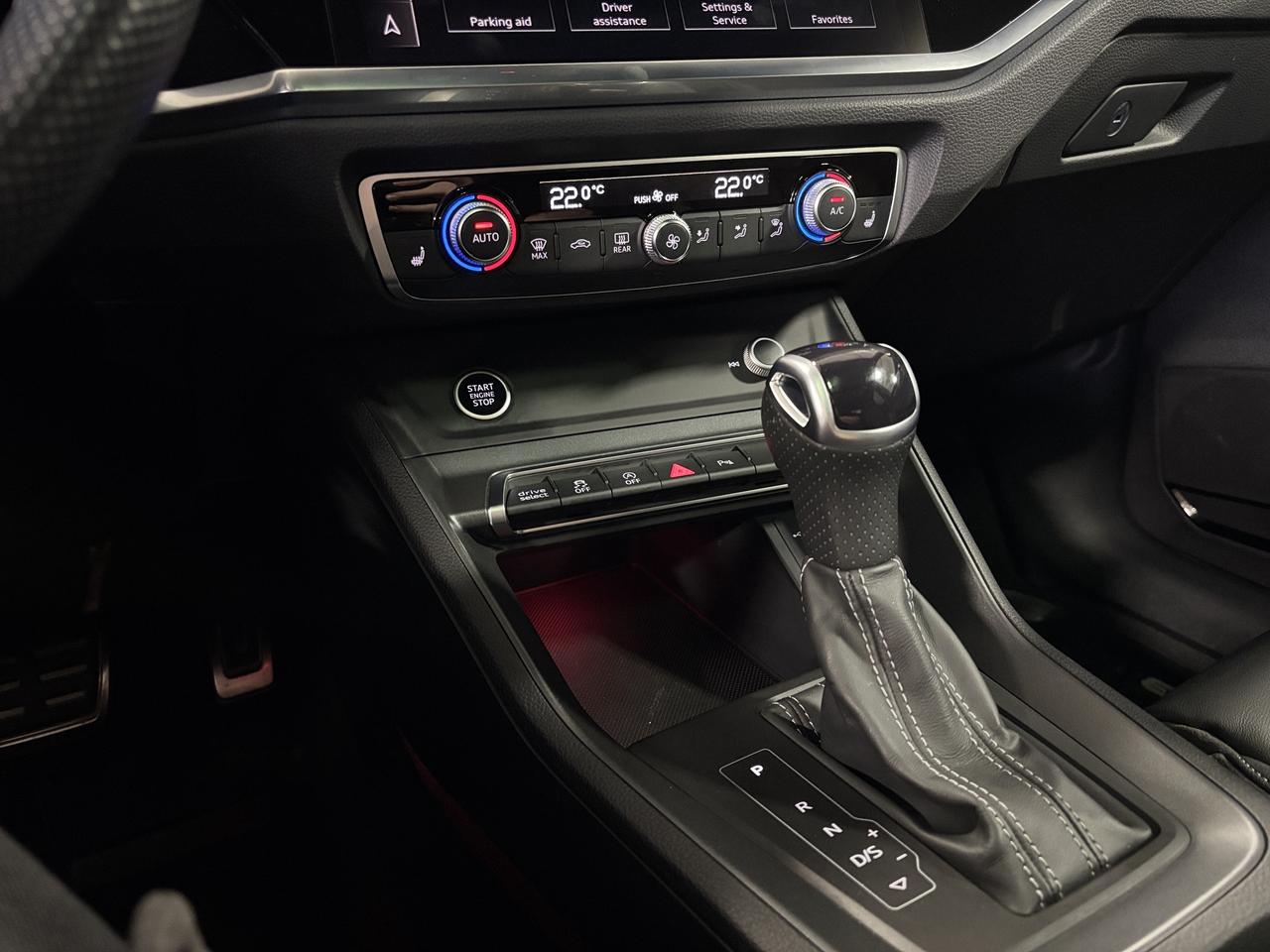 2022 Audi Q3 Technik|QUATTRO|S-LINE|NAV|SONOSAUDIO|AMBIENT|PANO Photo