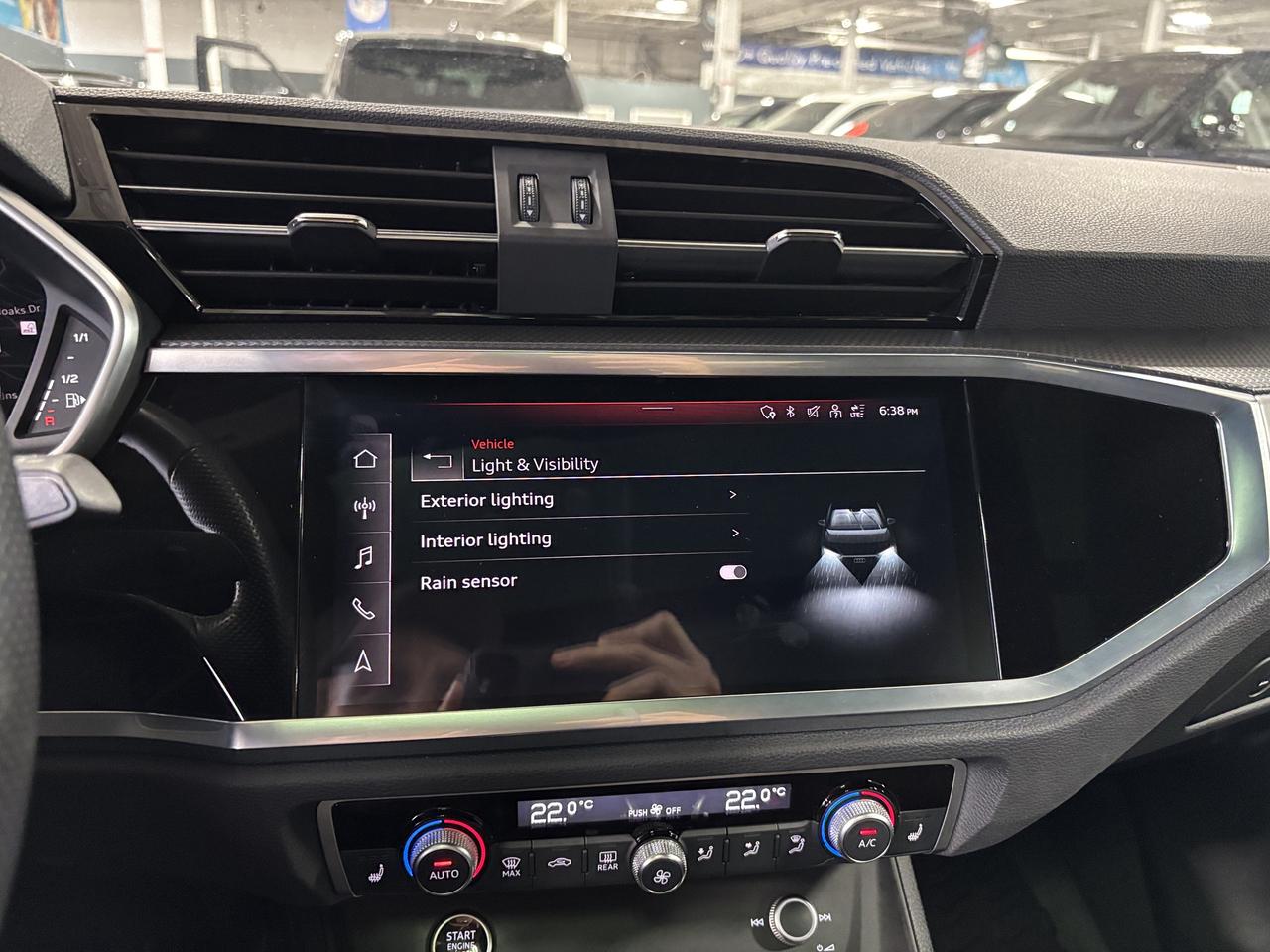 2022 Audi Q3 Technik|QUATTRO|S-LINE|NAV|SONOSAUDIO|AMBIENT|PANO Photo