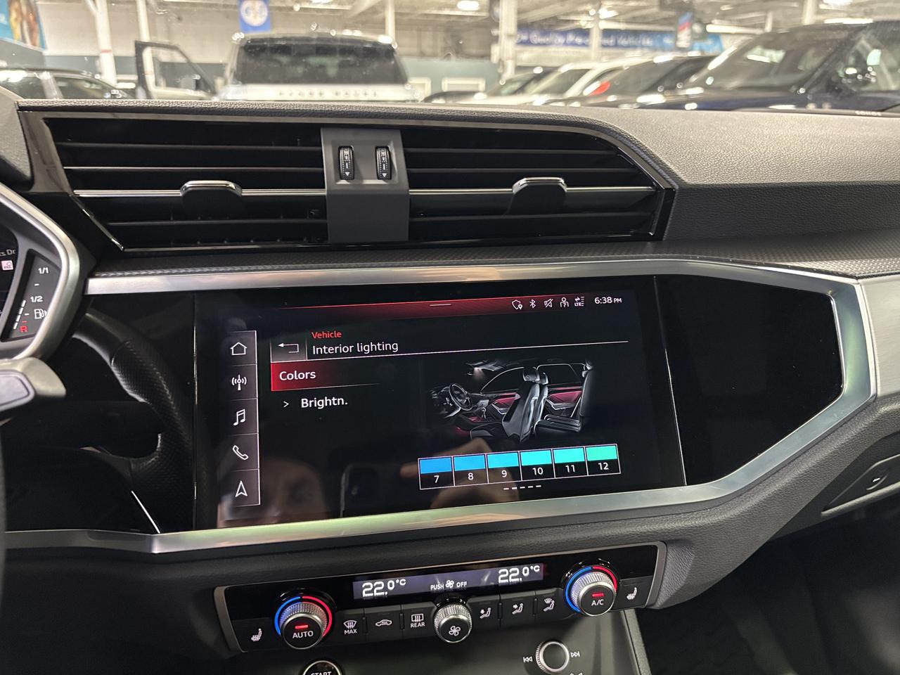 2022 Audi Q3 Technik|QUATTRO|S-LINE|NAV|SONOSAUDIO|AMBIENT|PANO Photo