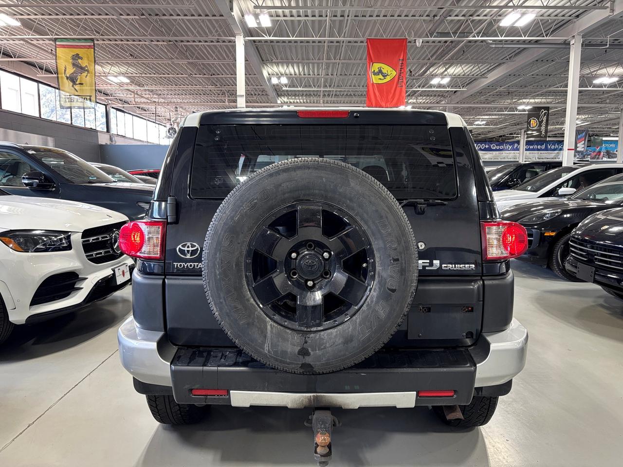 2010 Toyota FJ Cruiser 4WD|V6|AUTOMATIC|LEATHER|ALLOYS|RADIO| Photo