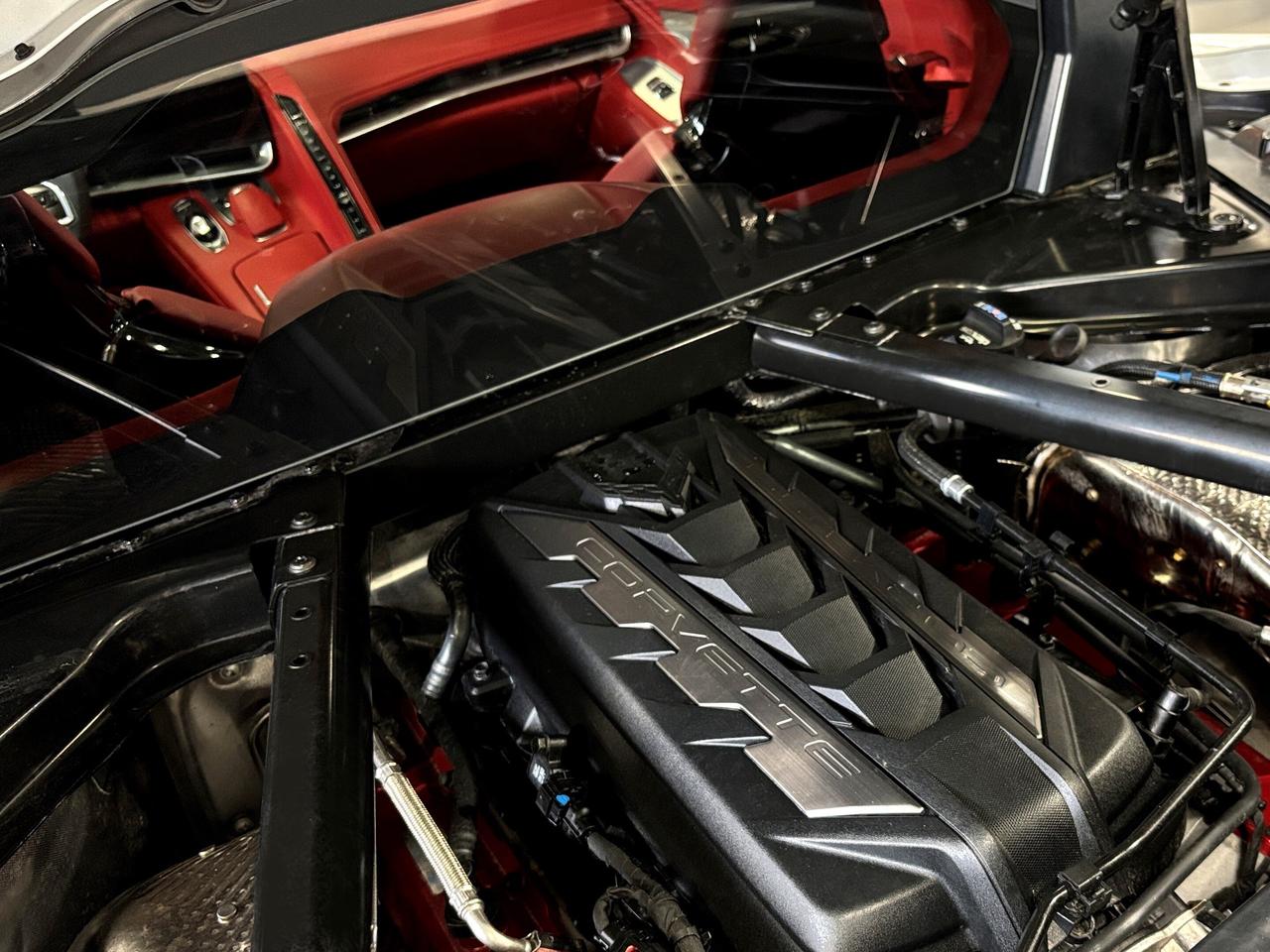 2024 Chevrolet Corvette Stingray|3LT|FULLREDINTERIOR|FRONTLIFT|CARBONSEATS Photo