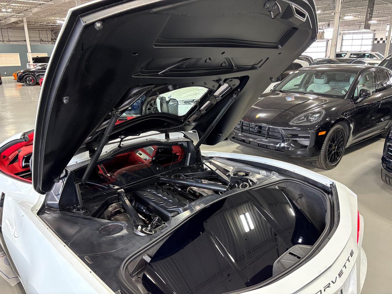 2024 Chevrolet Corvette Stingray|3LT|FULLREDINTERIOR|FRONTLIFT|CARBONSEATS Photo