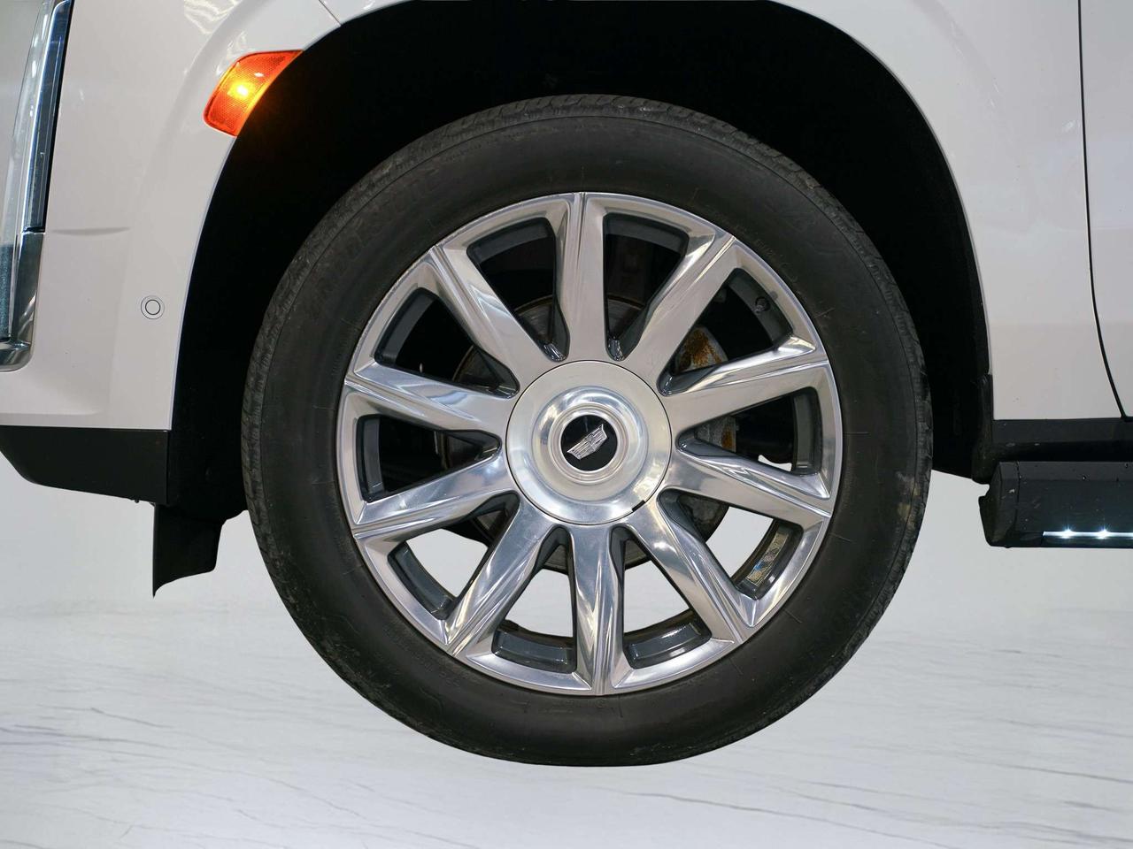 2023 Cadillac Escalade PREMIUM LUXURY | PLATINUM | HUD | DVD | 22 IN Photo