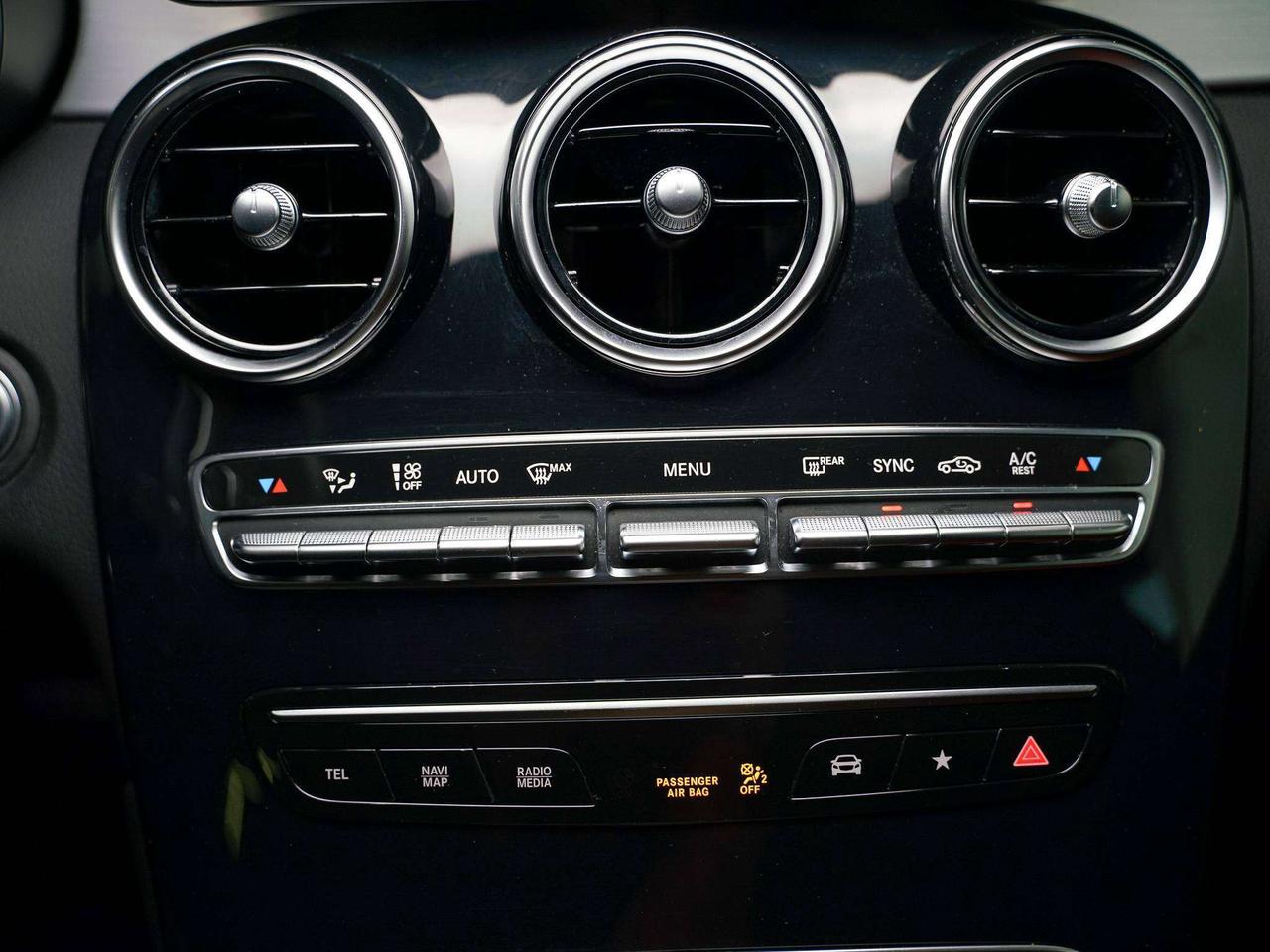 2021 Mercedes-Benz AMG GLC 43 300 | AMG PKG | PREMIUM PKG | SUNROOF | 20 IN Photo