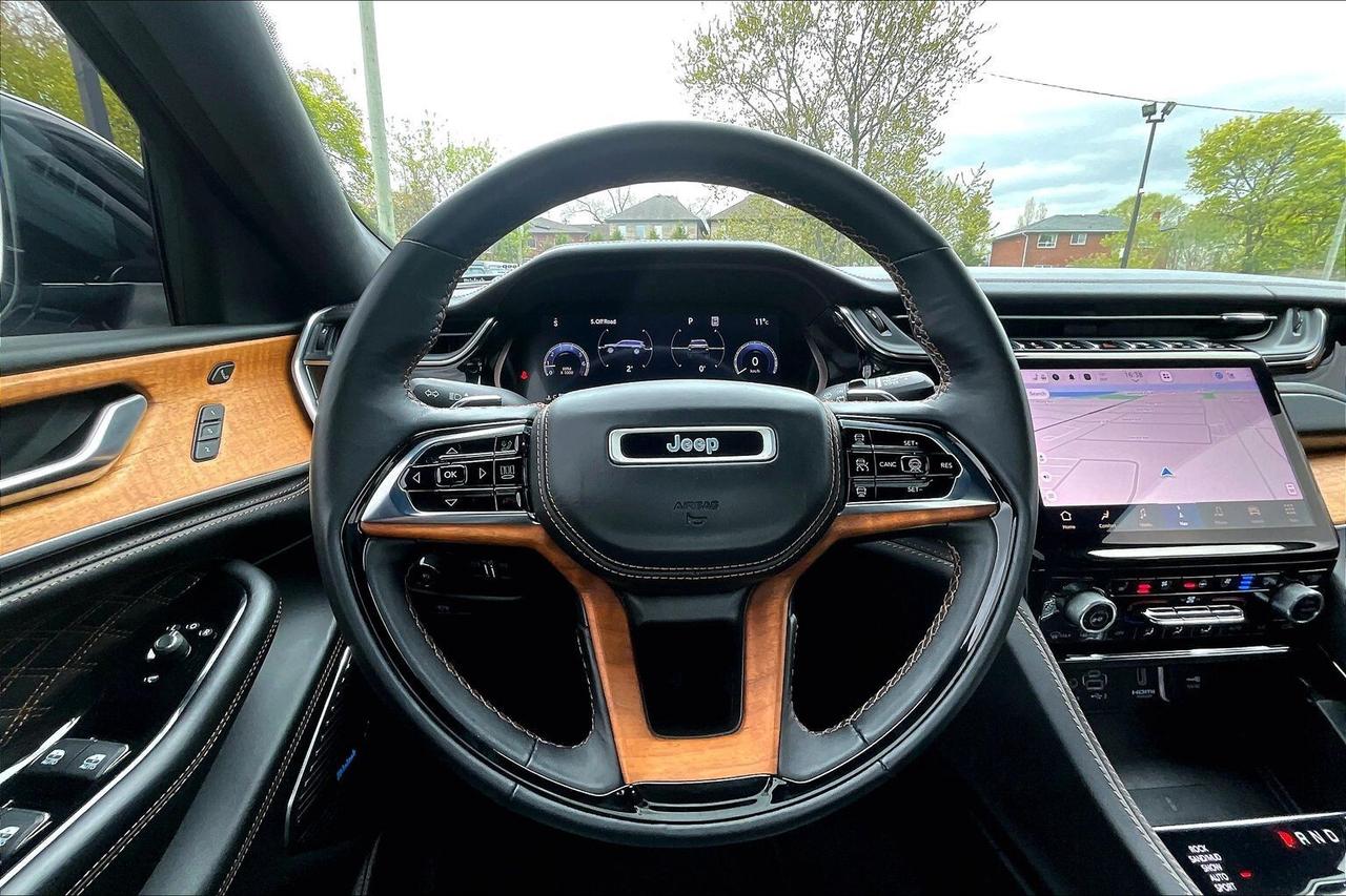 2023 Jeep Grand Cherokee L Summit Reserve | Adv ProTech IV | Lux Tech V | 4x4 Photo4