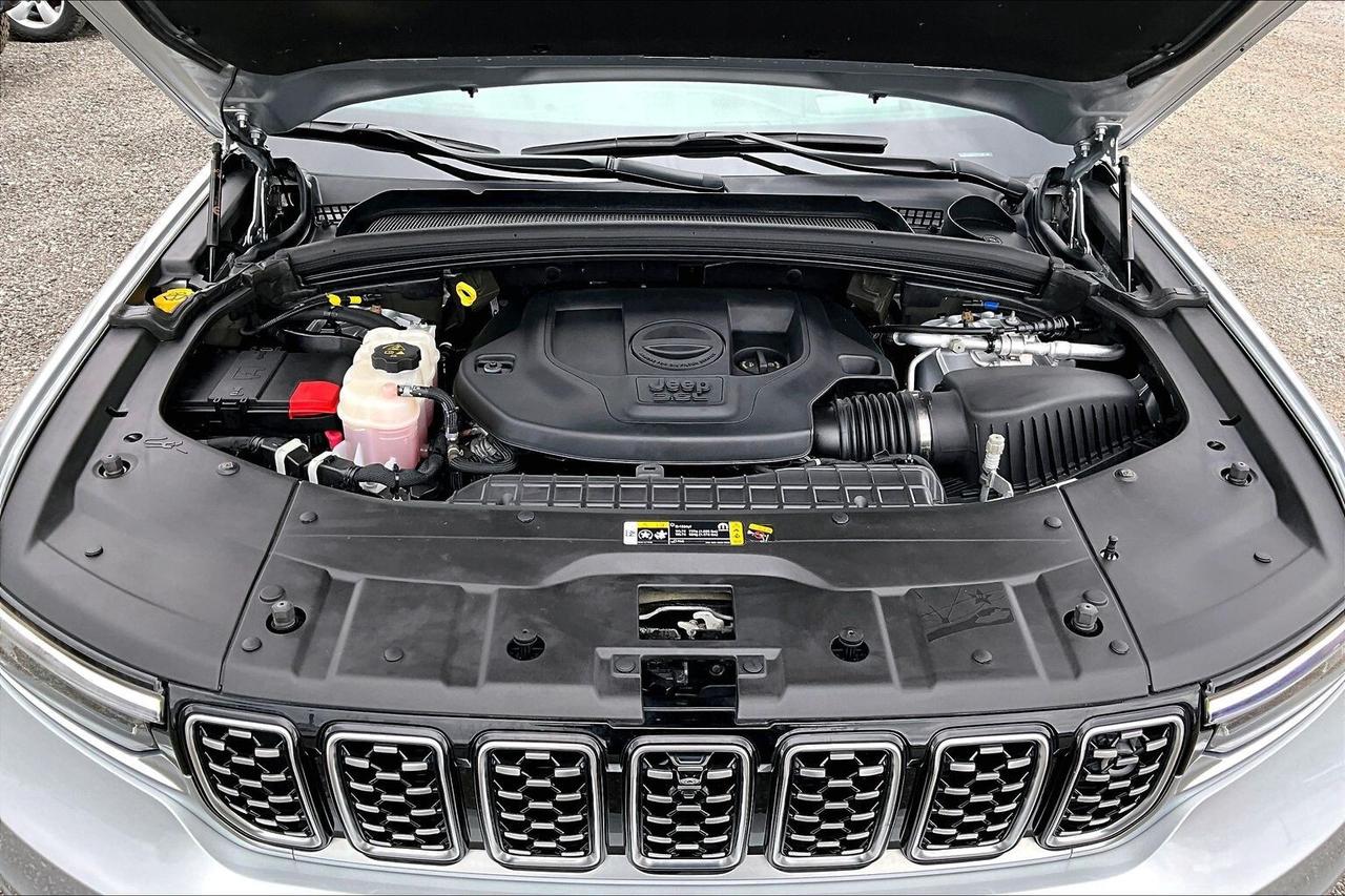 2023 Jeep Grand Cherokee L Summit Reserve | Adv ProTech IV | Lux Tech V | 4x4 Photo