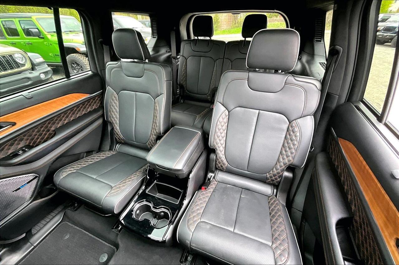 2023 Jeep Grand Cherokee L Summit Reserve | Adv ProTech IV | Lux Tech V | 4x4 Photo