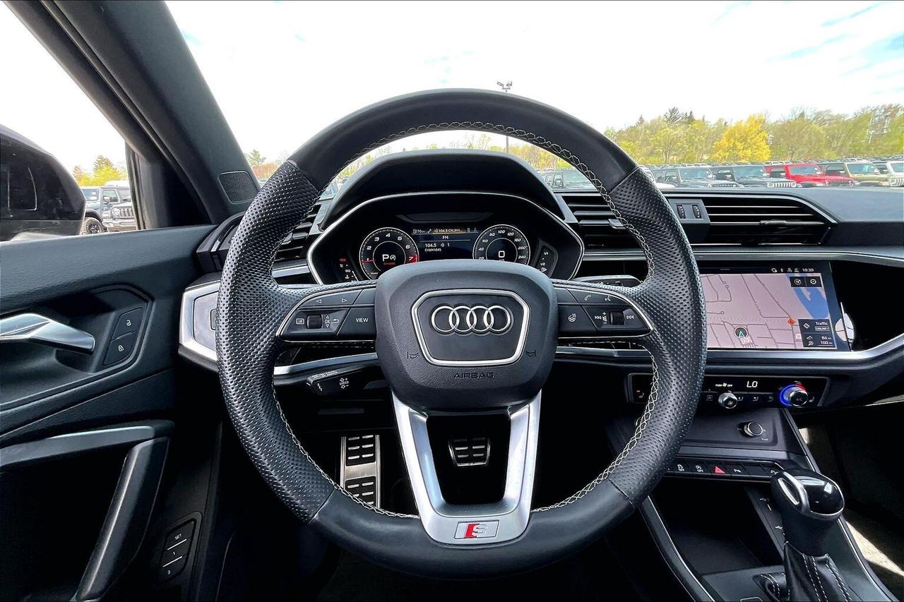 2023 Audi Q3 Technik S Line | Black Optics | AWD Photo