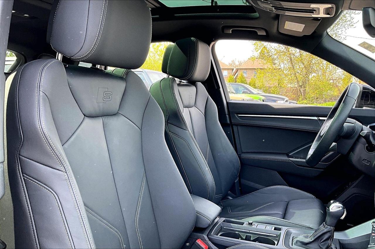 2023 Audi Q3 Technik S Line | Black Optics | AWD Photo