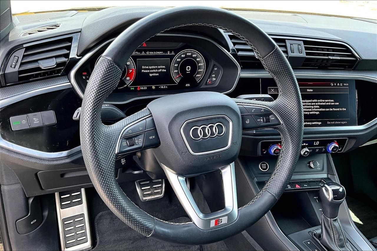 2023 Audi Q3 Technik S Line | Black Optics | AWD Photo