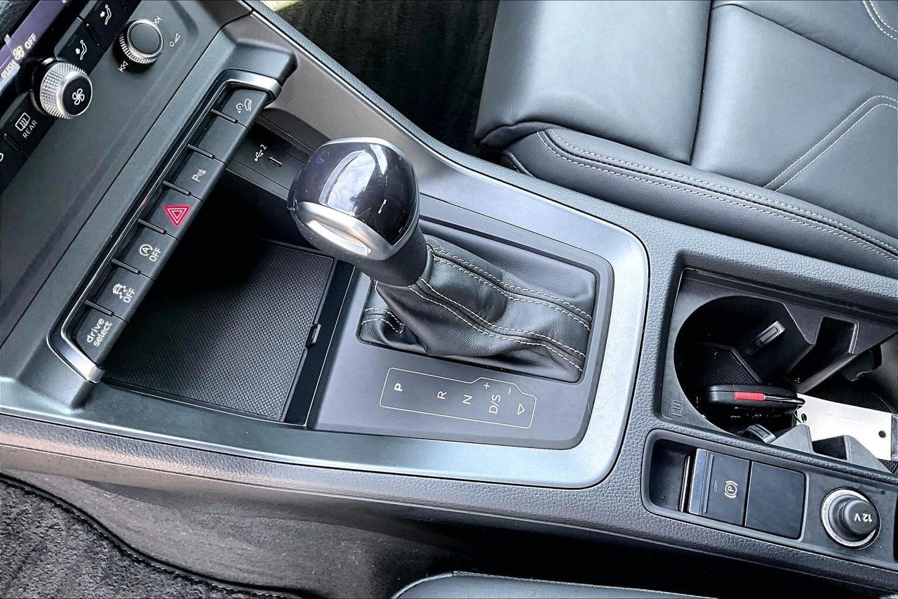 2023 Audi Q3 Technik S Line | Black Optics | AWD Photo