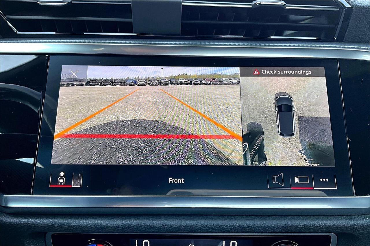 2023 Audi Q3 Technik S Line | Black Optics | AWD Photo