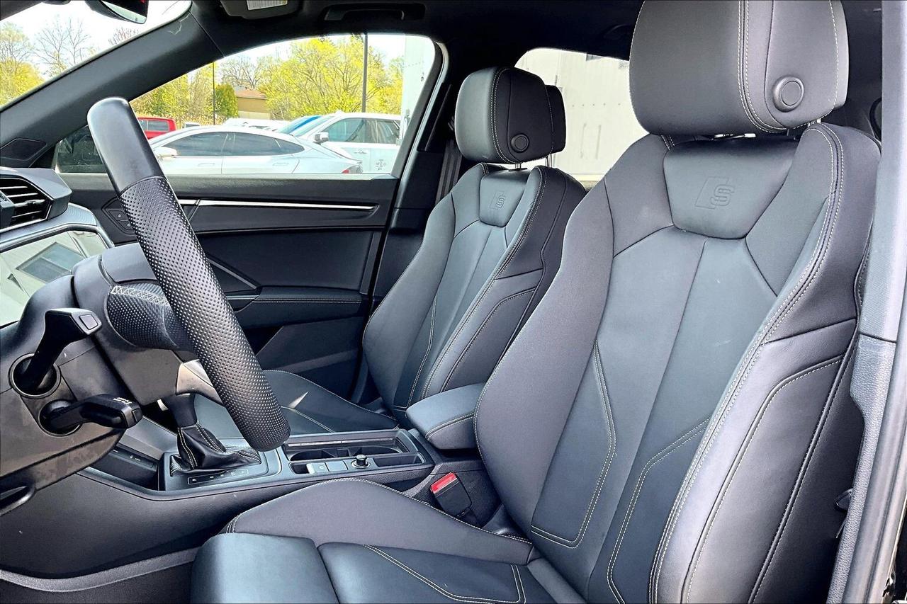 2023 Audi Q3 Technik S Line | Black Optics | AWD Photo