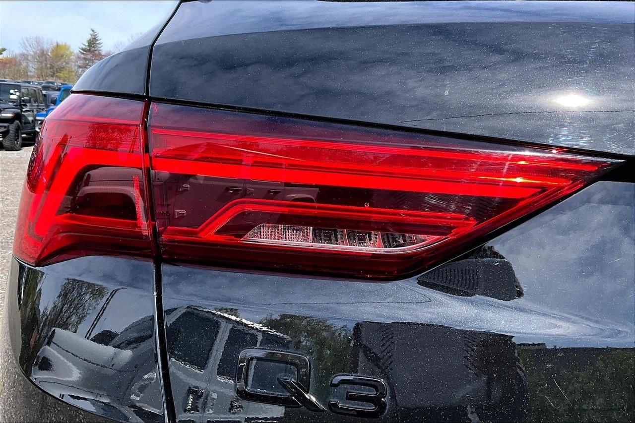 2023 Audi Q3 Technik S Line | Black Optics | AWD Photo