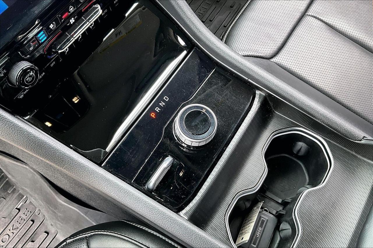 2024 Jeep Grand Cherokee L Limited Black App |Lux Tech |Panoroof |Alpine |4X4 Photo