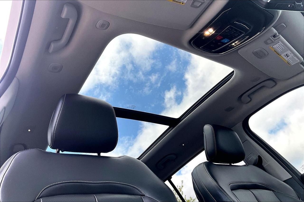 2024 Jeep Grand Cherokee L Limited Black App |Lux Tech |Panoroof |Alpine |4X4 Photo