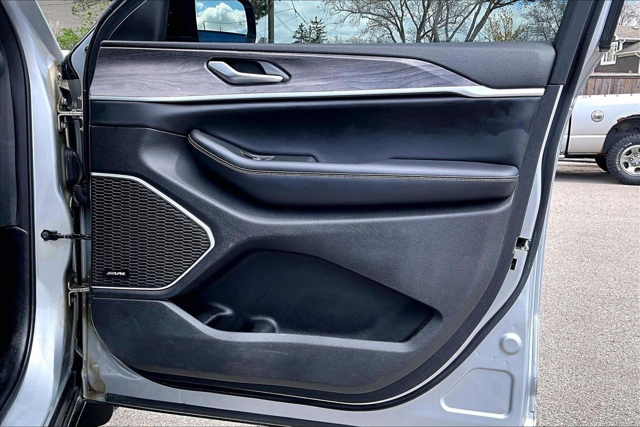 2024 Jeep Grand Cherokee L Limited Black App |Lux Tech |Panoroof |Alpine |4X4 Photo