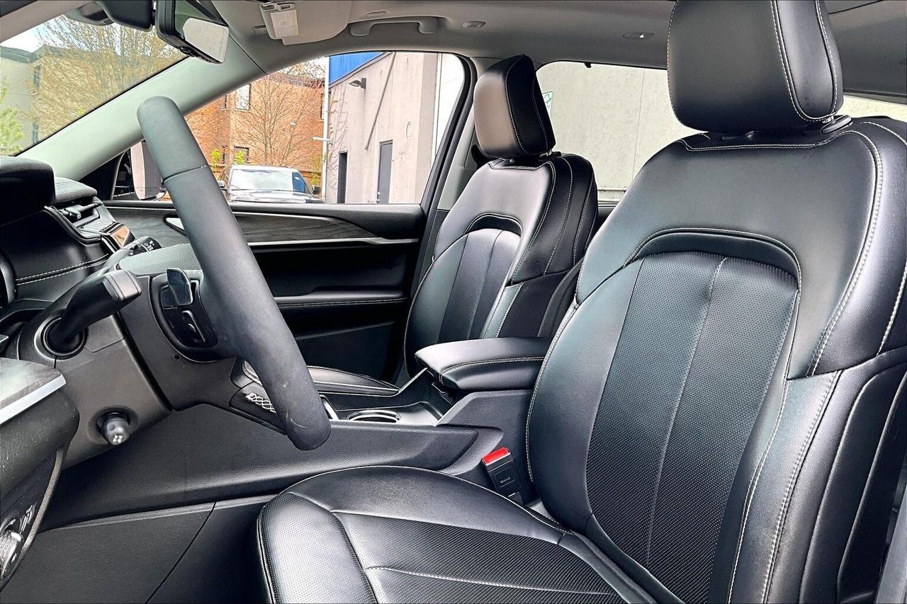 2024 Jeep Grand Cherokee L Limited Black App |Lux Tech |Panoroof |Alpine |4X4 Photo