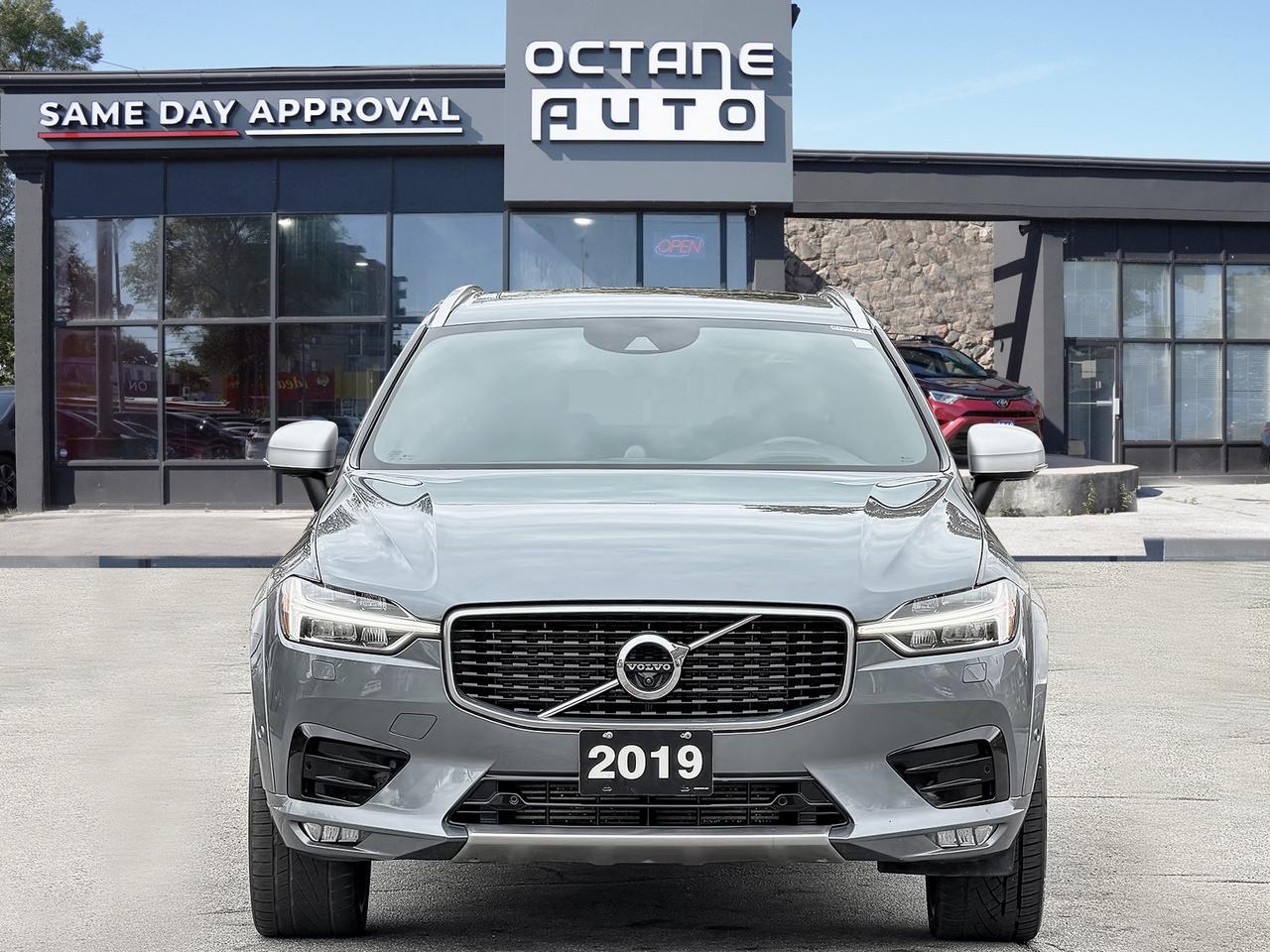 2019 Volvo XC60 T6 AWD R-Design Photo