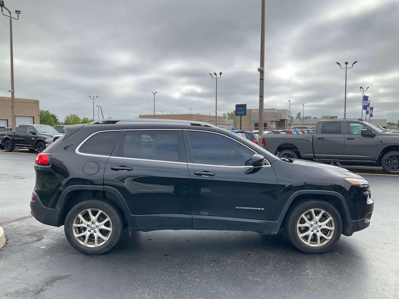 2017 Jeep Cherokee AS IS Photo