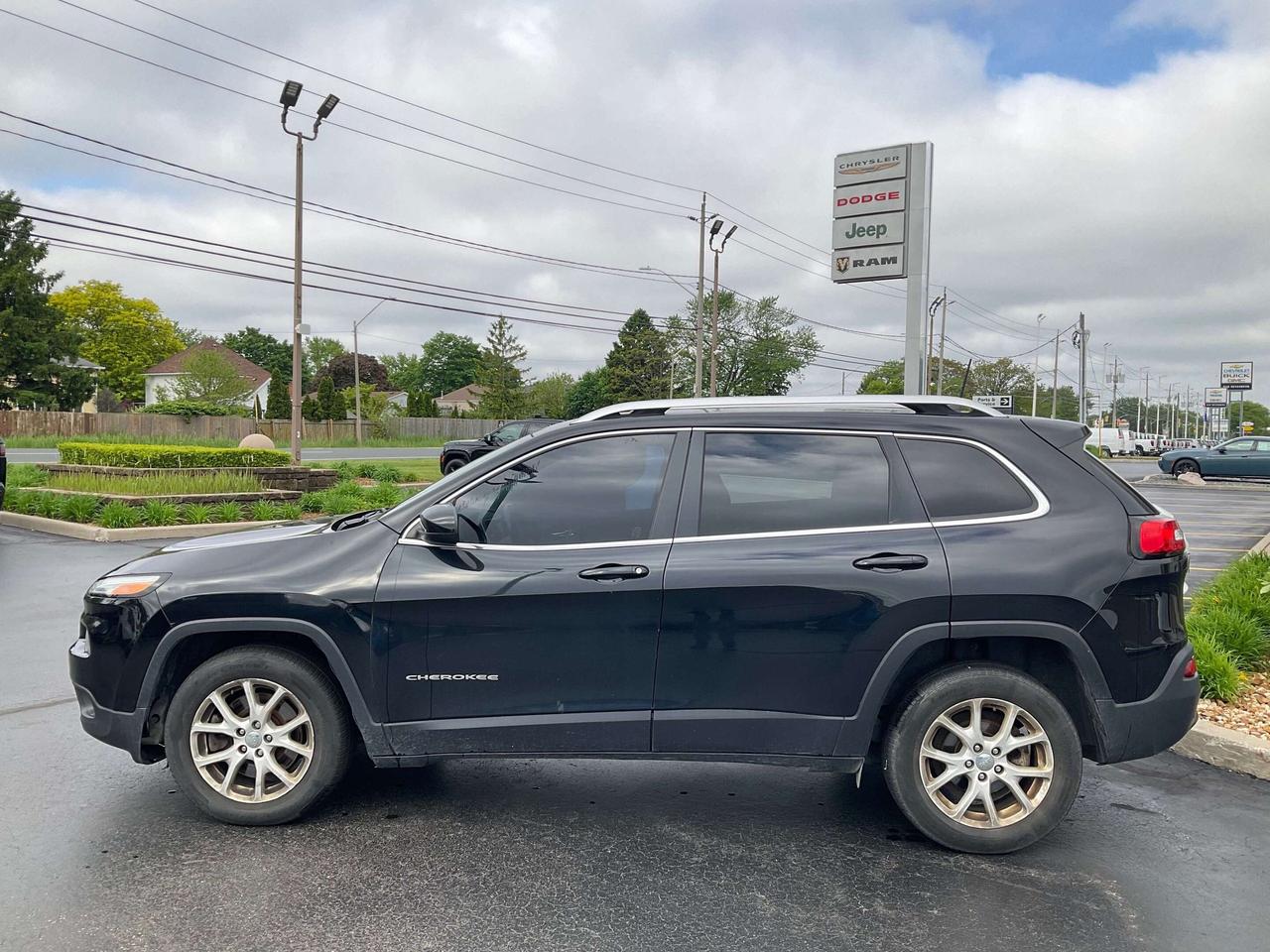 2017 Jeep Cherokee AS IS Photo