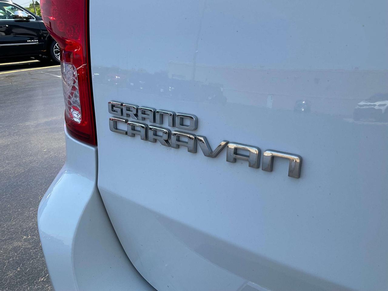 2020 Dodge Grand Caravan LEATHER / DVD / REMOTE START Photo