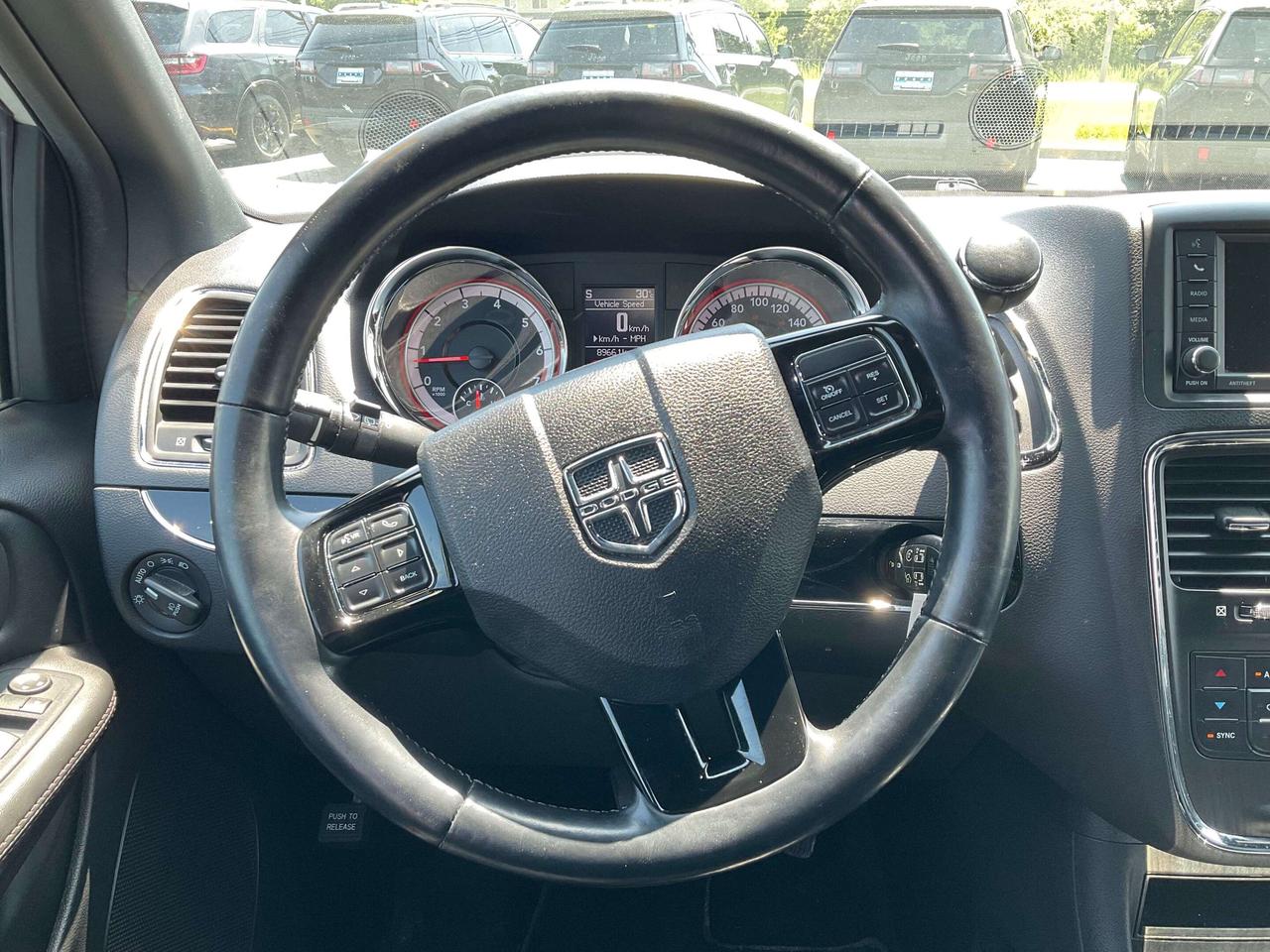 2020 Dodge Grand Caravan LEATHER / DVD / REMOTE START Photo