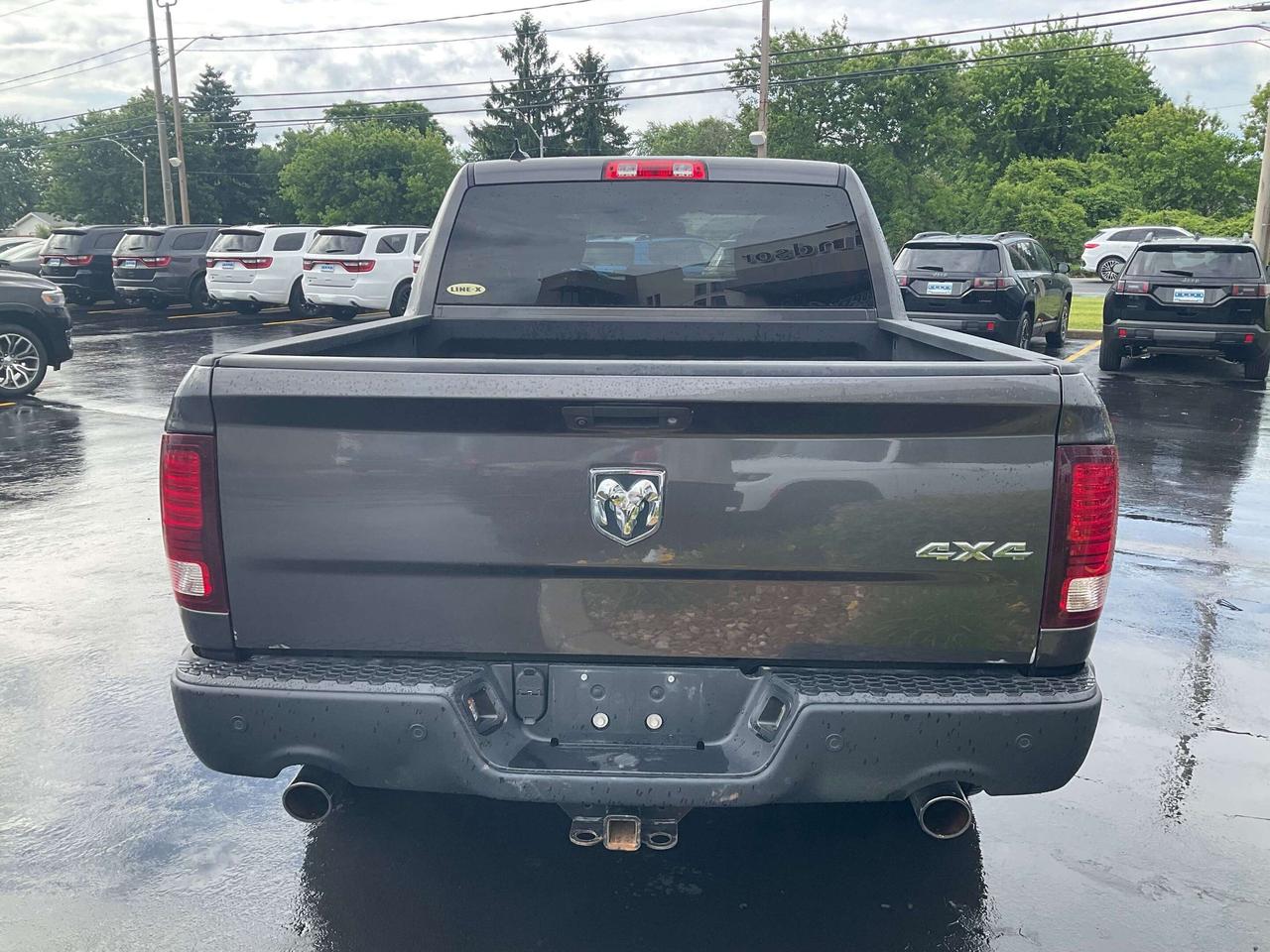 2023 RAM 1500 Classic WARLOCK Photo