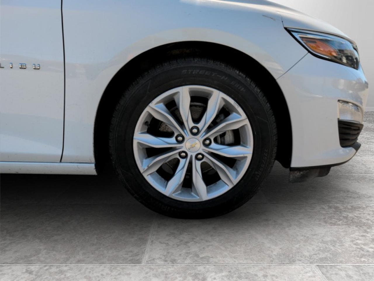 2023 Chevrolet Malibu LT Photo