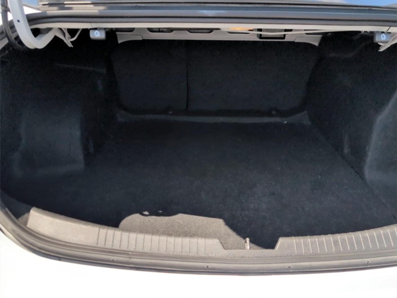 2023 Chevrolet Malibu LT  **APPLE CP - HTD SEATS** Photo