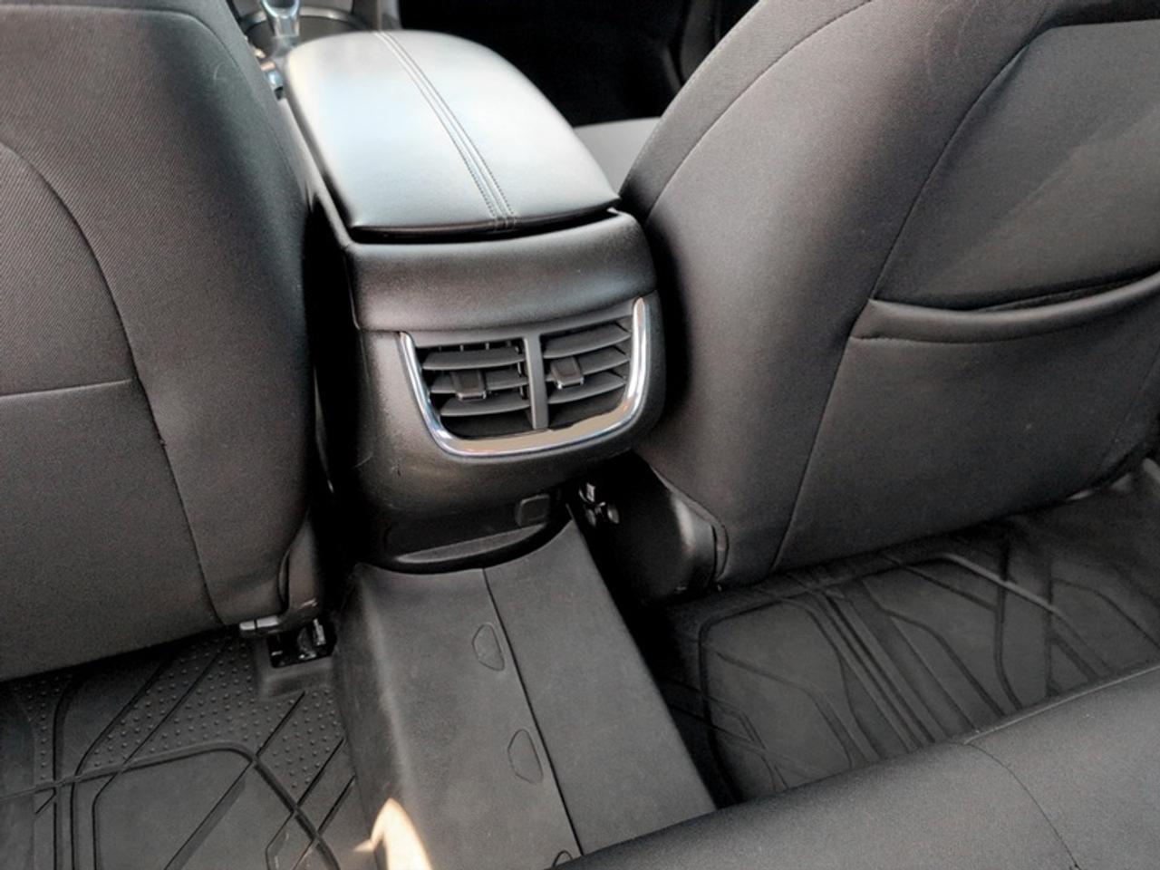 2023 Chevrolet Malibu LT  **APPLE CP - HTD SEATS** Photo