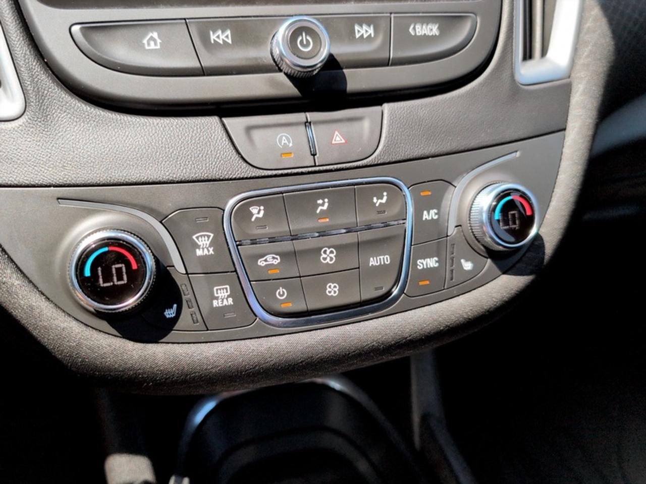 2023 Chevrolet Malibu LT  **APPLE CP - HTD SEATS** Photo