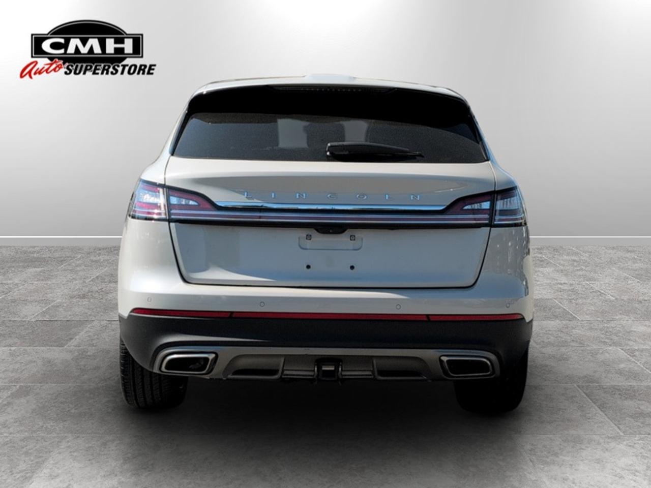 2022 Lincoln Nautilus Reserve V6 Ultimate Pkg  **LOW KMS** Photo2