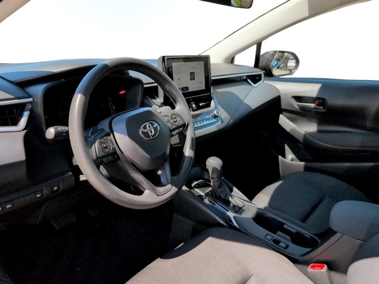 2024 Toyota Corolla LE  **CLEAN CARFAX - HYBRID** Photo