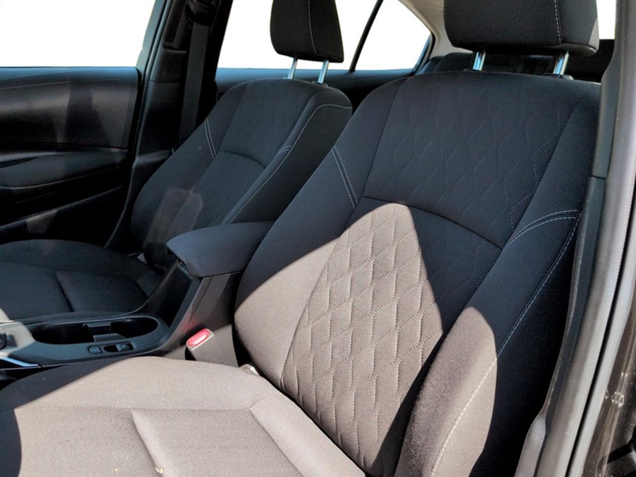2024 Toyota Corolla LE  **CLEAN CARFAX - HYBRID** Photo