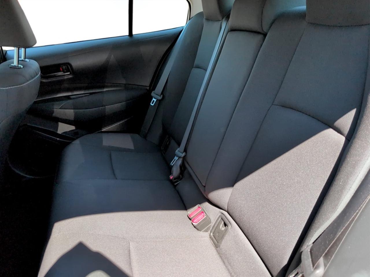 2024 Toyota Corolla LE  **CLEAN CARFAX - HYBRID** Photo
