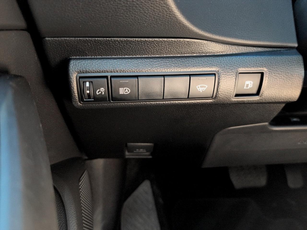 2024 Toyota Corolla LE  **CLEAN CARFAX - HYBRID** Photo