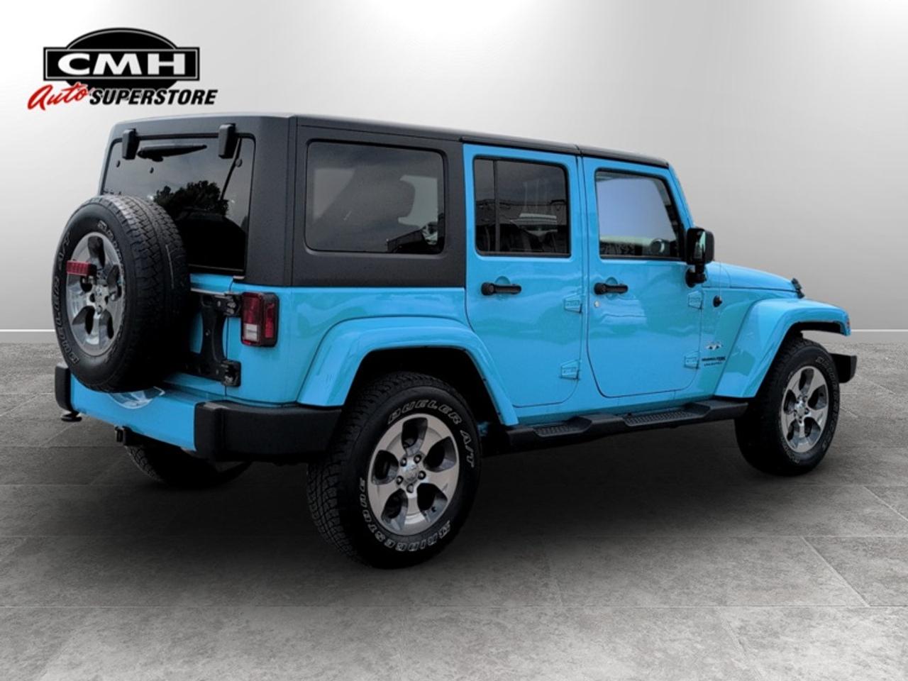 2018 Jeep Wrangler Unlimited Sahara  **NO ACCIDENTS** Photo3