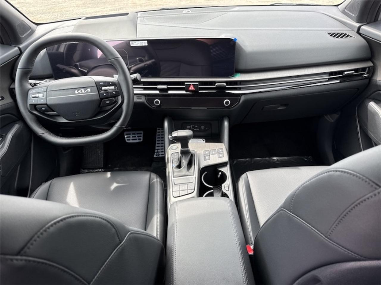 2026 Kia Sportage X-LINE LIMITED  Panoramic Sunroof - $333 B/W Photo4