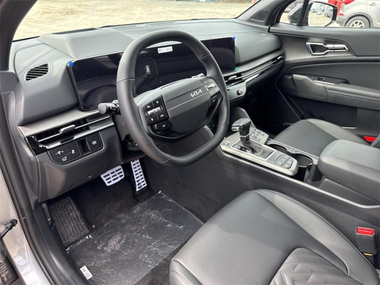 2026 Kia Sportage X-LINE LIMITED  Panoramic Sunroof - $333 B/W Photo