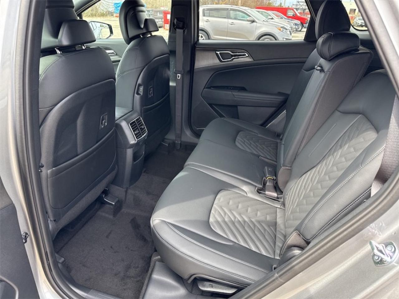 2026 Kia Sportage X-LINE LIMITED  Panoramic Sunroof - $333 B/W Photo
