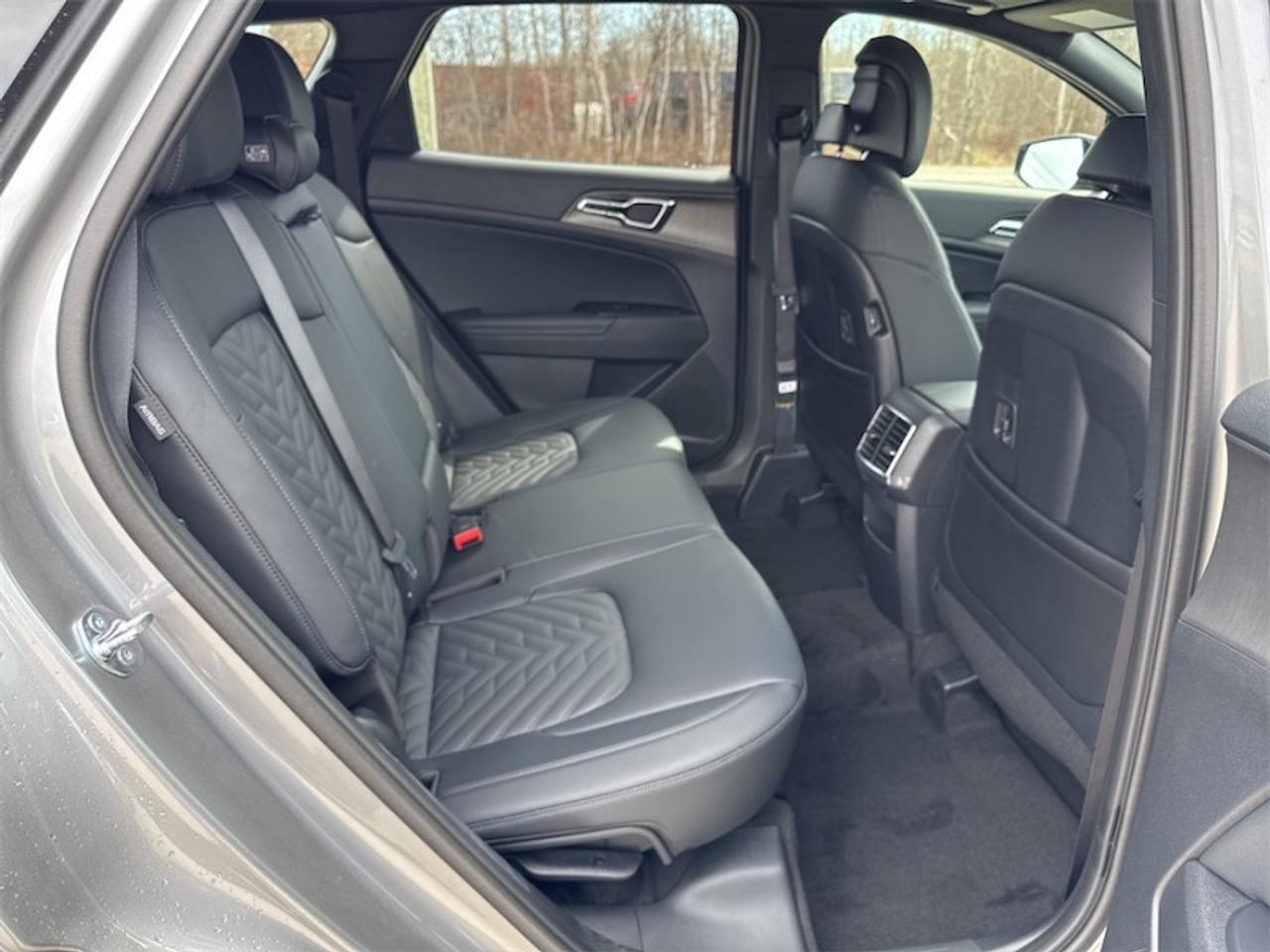2026 Kia Sportage X-LINE LIMITED  Panoramic Sunroof - $333 B/W Photo